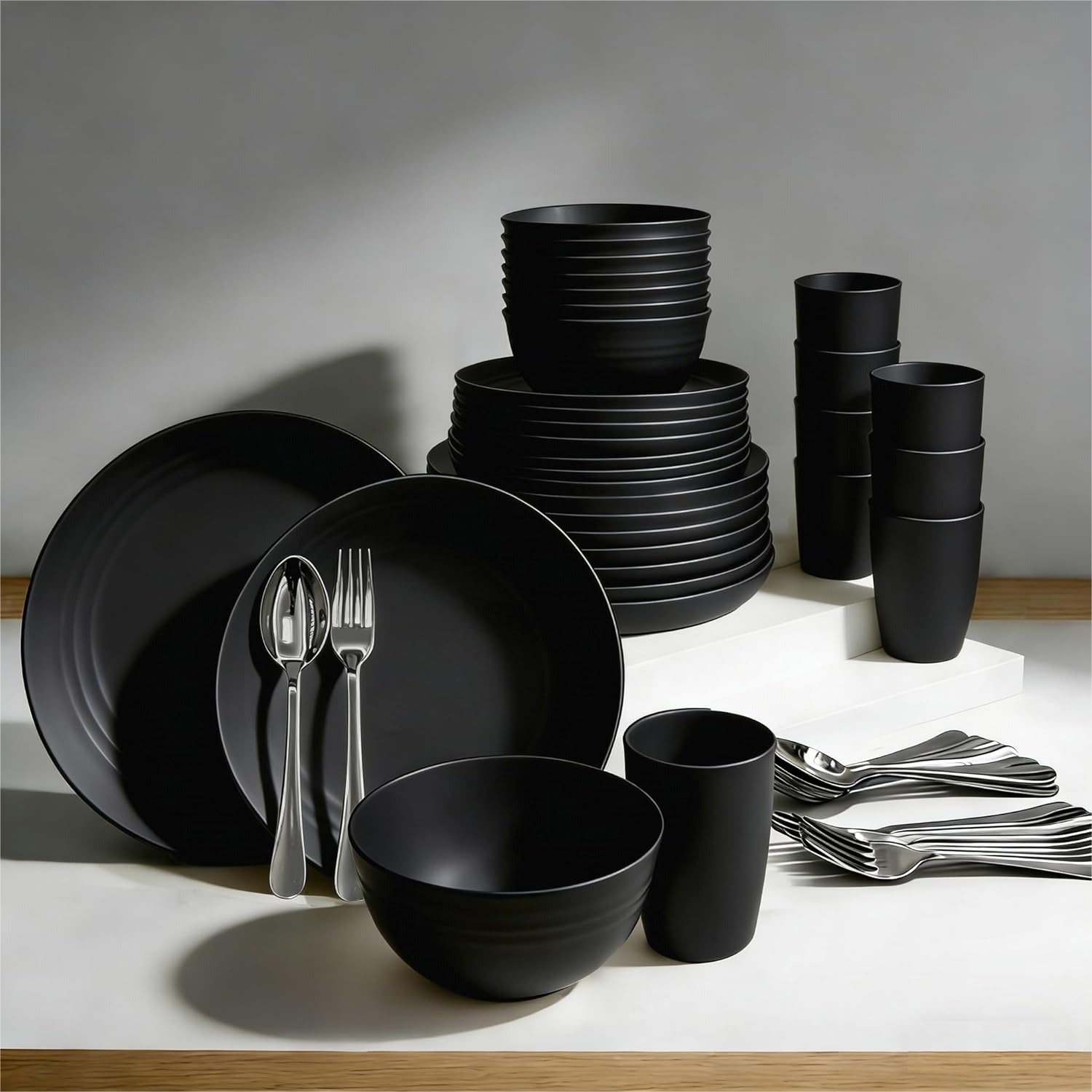 48 Piece Dinnerware Set for 8  – Stainless Steel Straw recenzja i cena